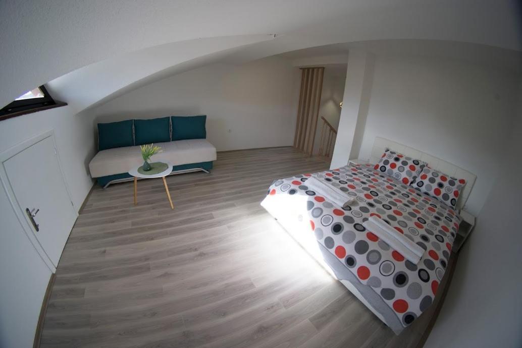 Apartmani Ivkovic+ Trebinje Exteriör bild